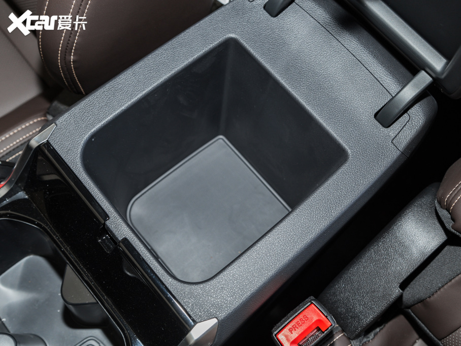 2021; 2.0T ɽ؈ք򌾫Ӣʹp 