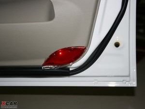 2009款2.0L 自动豪华版 空间座椅