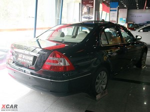2009款2.0L 手动豪华版 整体外观