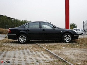 2009款2.0L 自动豪华版 整体外观