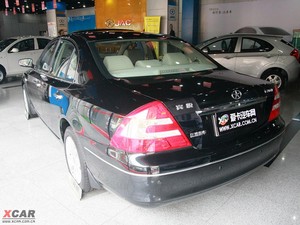 2009款2.0L 手动豪华版 整体外观