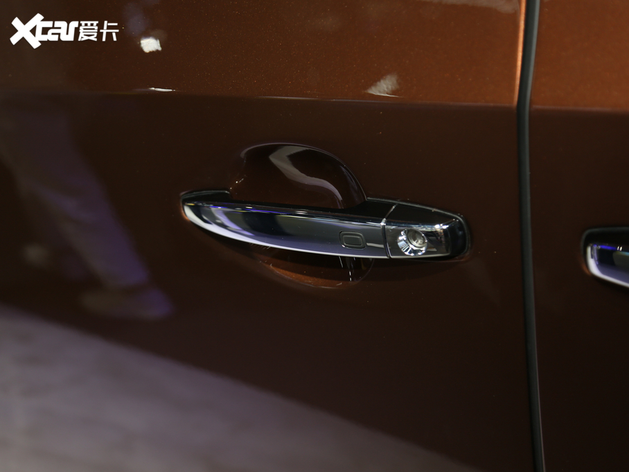 2021LL6 MAX 2.0T ԄŞ