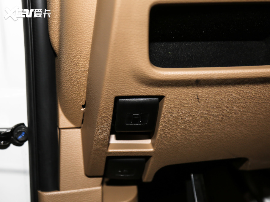 2021LL6 MAX 2.0T ԄӺA