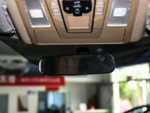 2021款2.0T 自动豪华型 车内后视镜