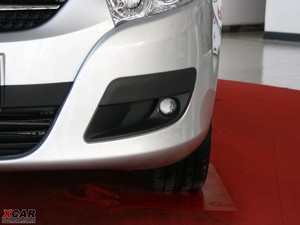 2009款1.8L 豪华版 前雾灯