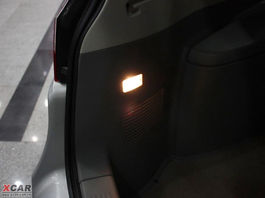 2009�����L(f��ng)M2 1.8L ���A��