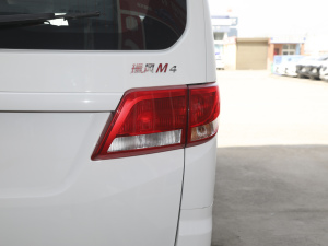 2021款2.0L 手动商旅版 尾灯