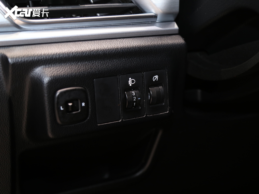 2022LM3 PLUS ˼Ұ 1.5T ˜