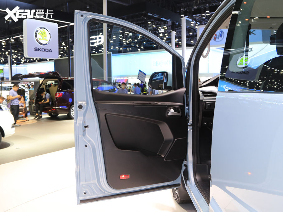 2022LM3 PLUS ˼Ұ 1.5T ˜