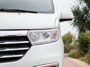 2022PLUS ˼Ұ 1.8L ˜ ^