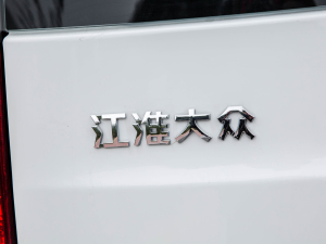 2022PLUS ˼Ұ 1.8L ˜ ^