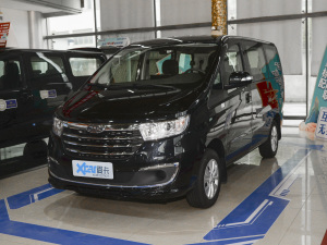 2022款宜家版 1.8L 标准型 左前45度