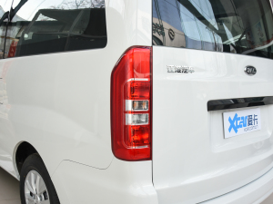 2022款PLUS 宜家版 1.8L 舒适型 尾灯