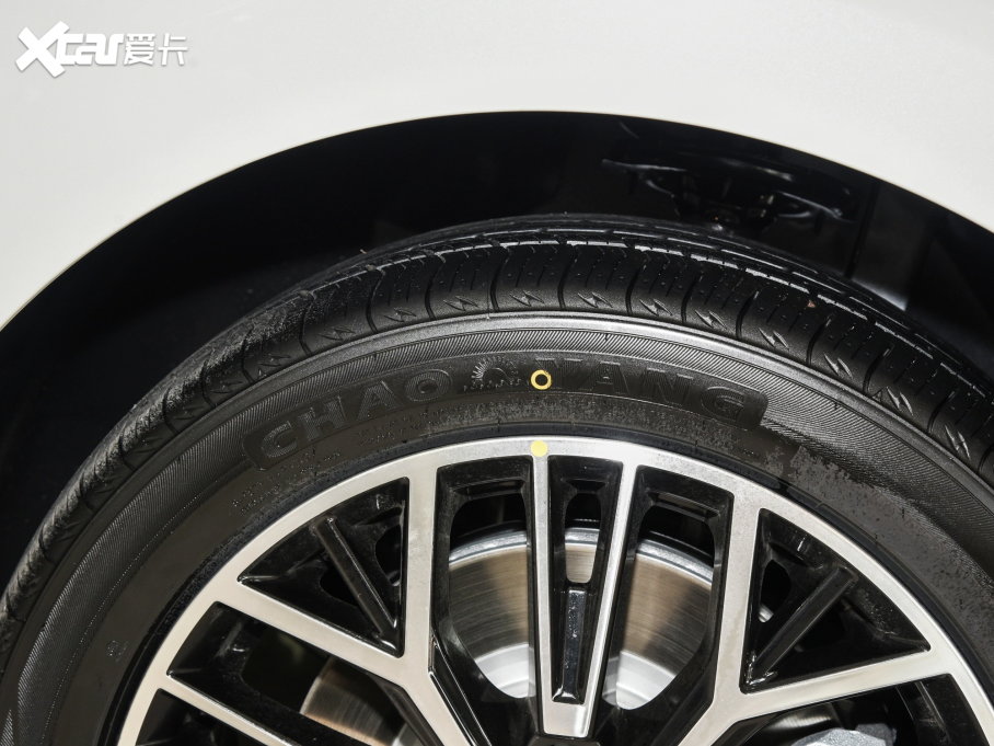 2023A5 PLUS 1.5T ԄӺA