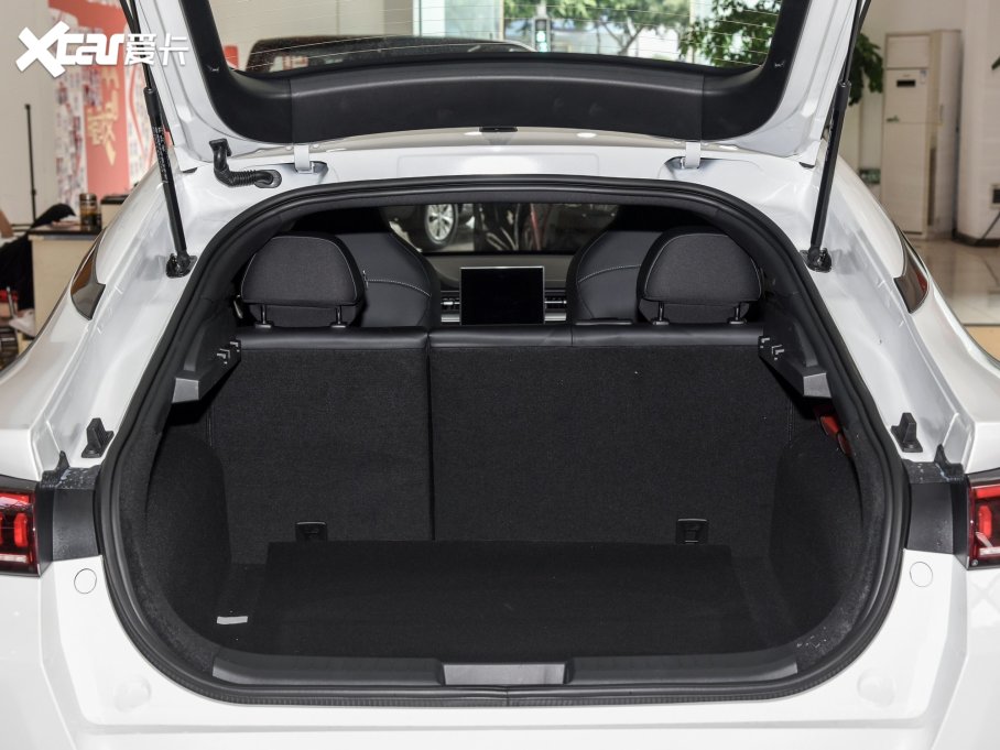 2023A5 PLUS 1.5T ԄӺA