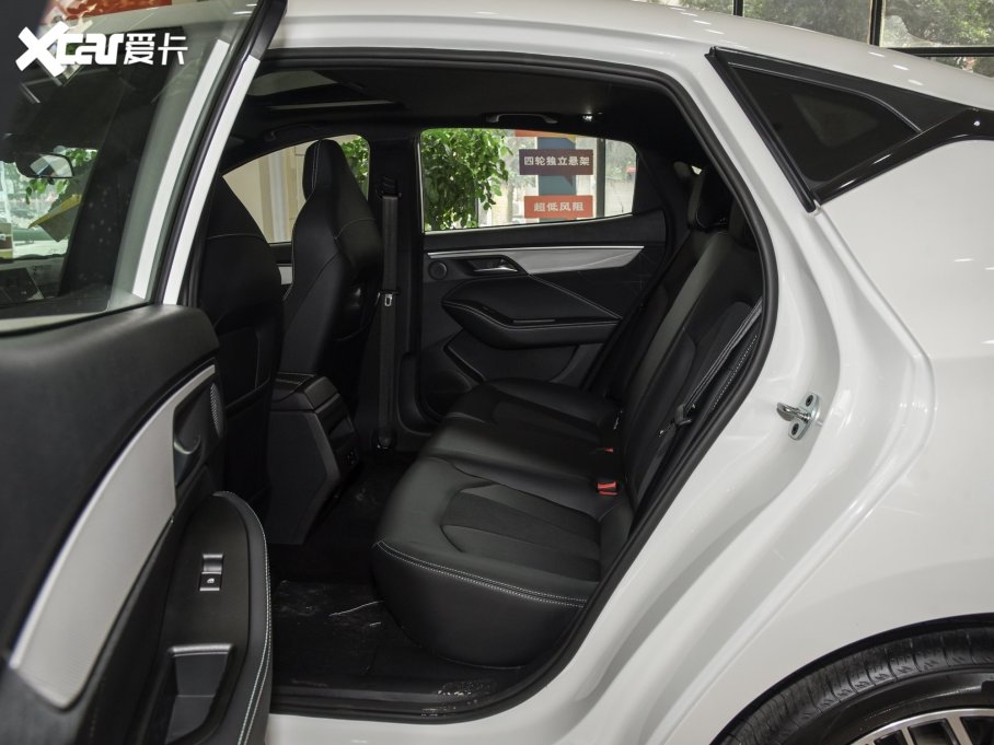 2023A5 PLUS 1.5T ԄӺA