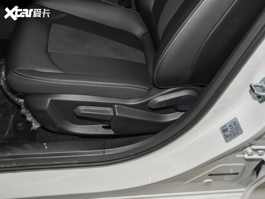 2023A5 PLUS 1.5T ԄӺA