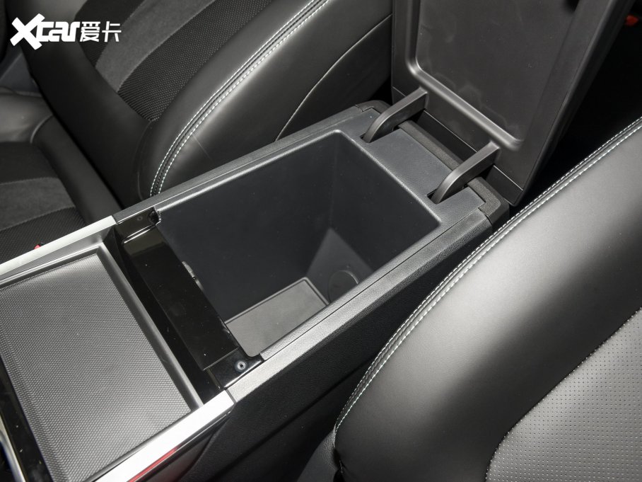 2023A5 PLUS 1.5T ԄӺA