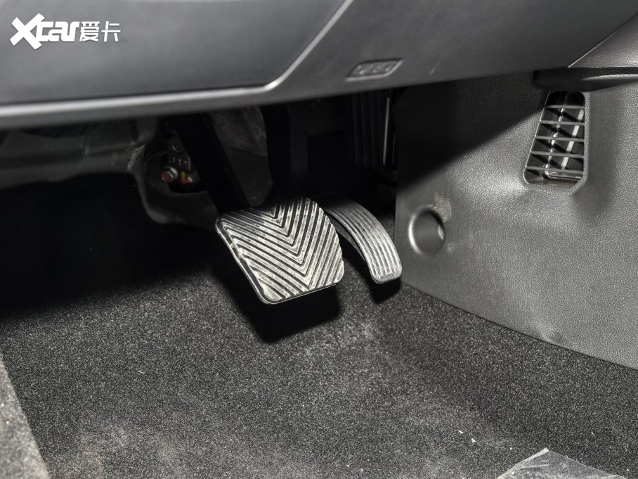 2023A5 PLUS 1.5T ԄӺA