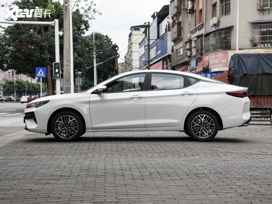 2023A5 PLUS 1.5T ԄF