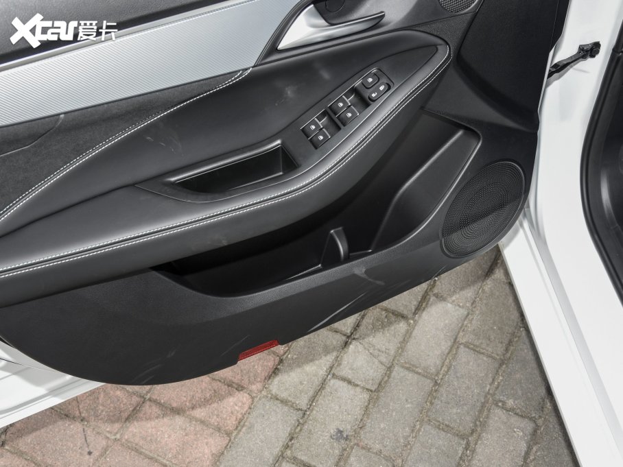 2023A5 PLUS 1.5T ԄF