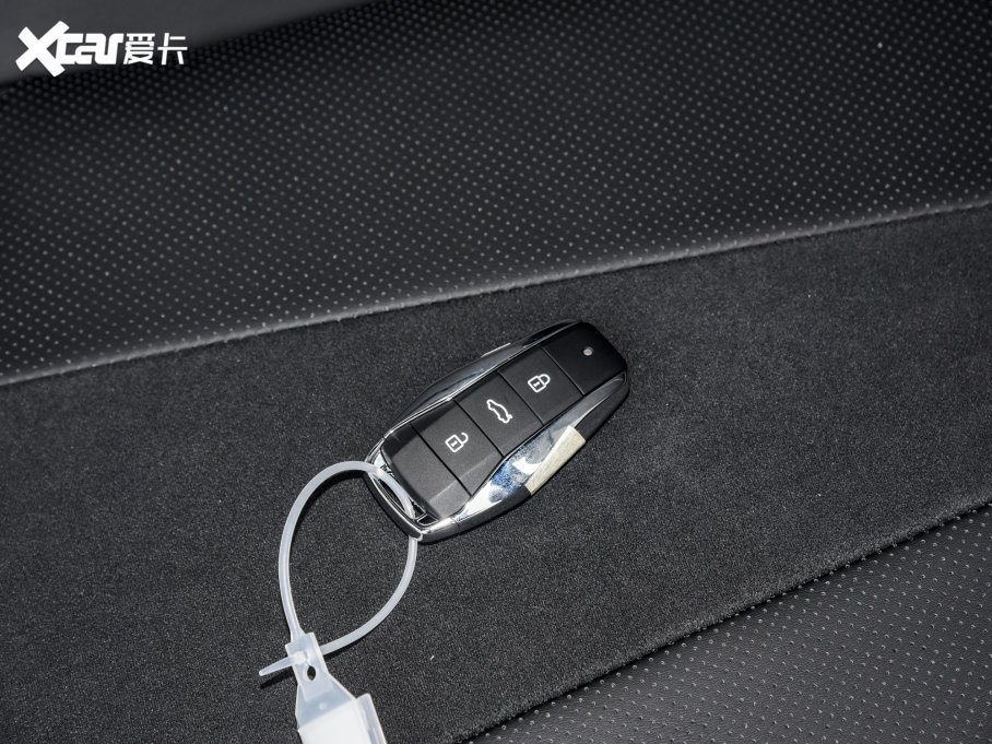 2023A5 PLUS 1.5T ԄF