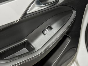 2023款1.5T 自动豪华型 后排车窗控制区