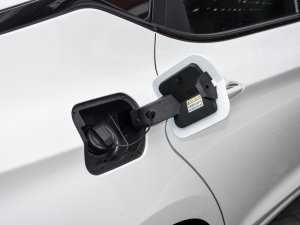2023款1.5T 自动尊贵型 油箱盖
