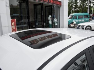 2023款1.5T 自动尊贵型 车顶