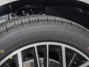 2023款1.5T 自动尊贵型 轮胎尺寸