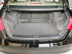 2010款1.5L 手动尊贵版 行李厢空间