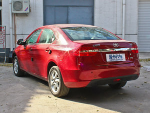 2010款1.5L 手动优雅版 左后45度