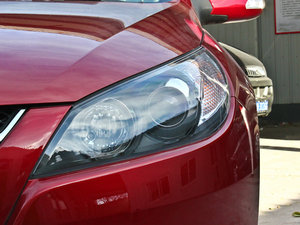 2010款1.5L 手动优雅版 大灯