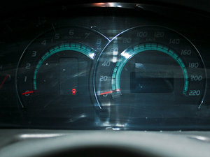 2010款2.0L 自动豪华版 仪表