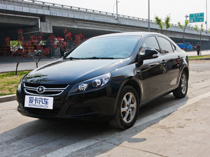 2011款1.5L 手动尊逸版 左前45度