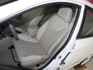2011款1.5L 手动优雅版 主驾驶座椅
