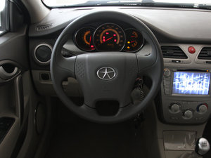 2011款1.5L 手动优雅版 方向盘