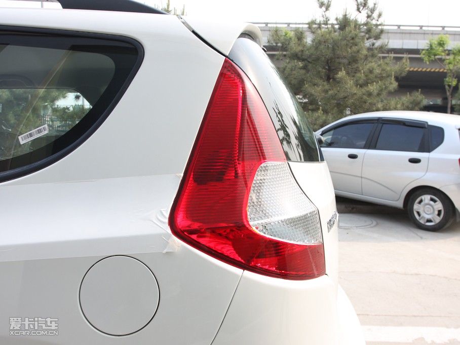 2011L(fng)M2 1.8L 5A