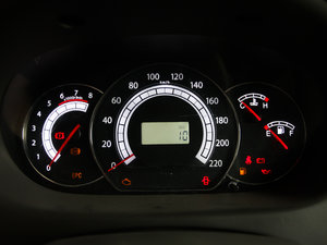 2011款1.8L 5座优雅版 仪表