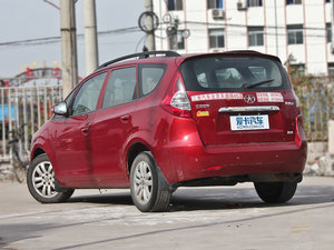 2011款1.8L 5座豪华版 左后45度