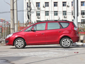 2011款1.8L 5座豪华版 正前