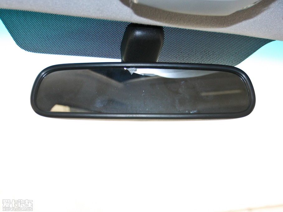 2011 2.0L ք(dng)(q)A