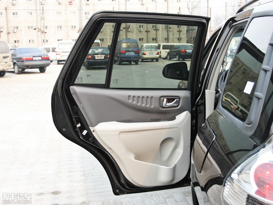 2011 2.0L ք(dng)(q)A