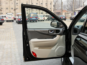 2011款2.0L 手动两驱豪华版 驾驶位车门