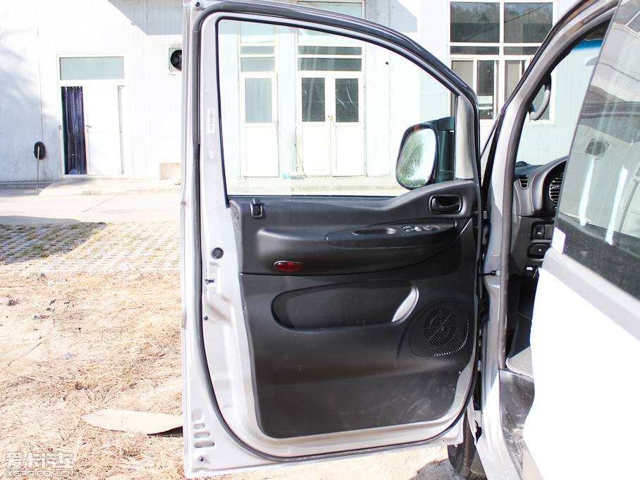 2011L(fng)  2.0L ͘(bio)(zhn)