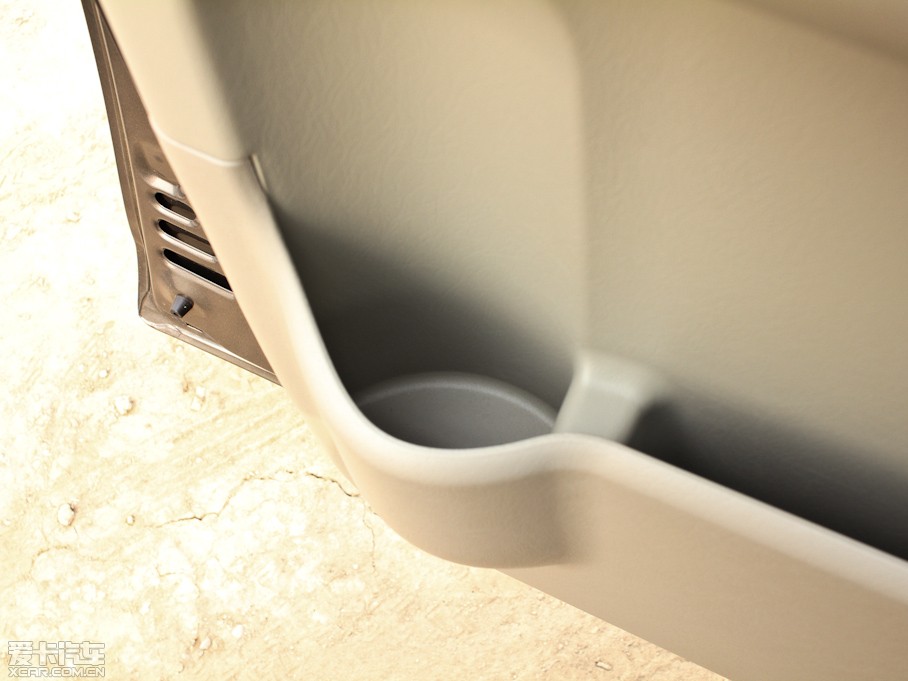 2011L(fng)  2.4L ͺA