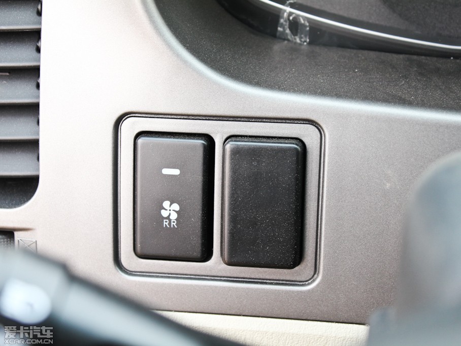 2011L(fng)  2.4L ͺA