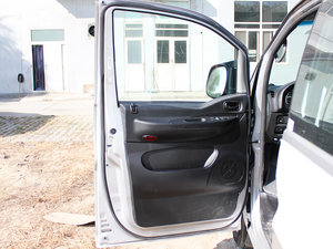 2011 2.0L ͘˜ʰ g