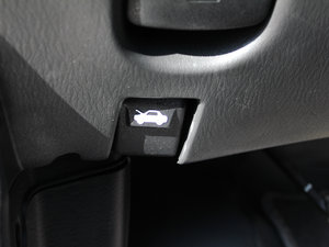 2011 2.0L ͘˜ʰ g