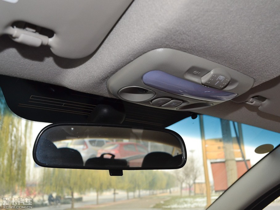 2012ͬCROSS 1.3L քЄӺA